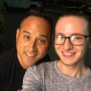 Meet your Posher, Johnny